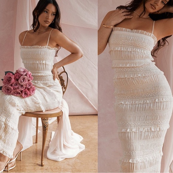 House of CB solana dress in ivory - Picture 1 of 9